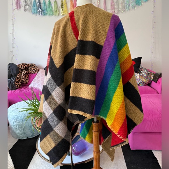 Rare Burberry Mega Check Rainbow Poncho / Cape / Wrap 🌈 Runway Collection Piece - Picture 10 of 13